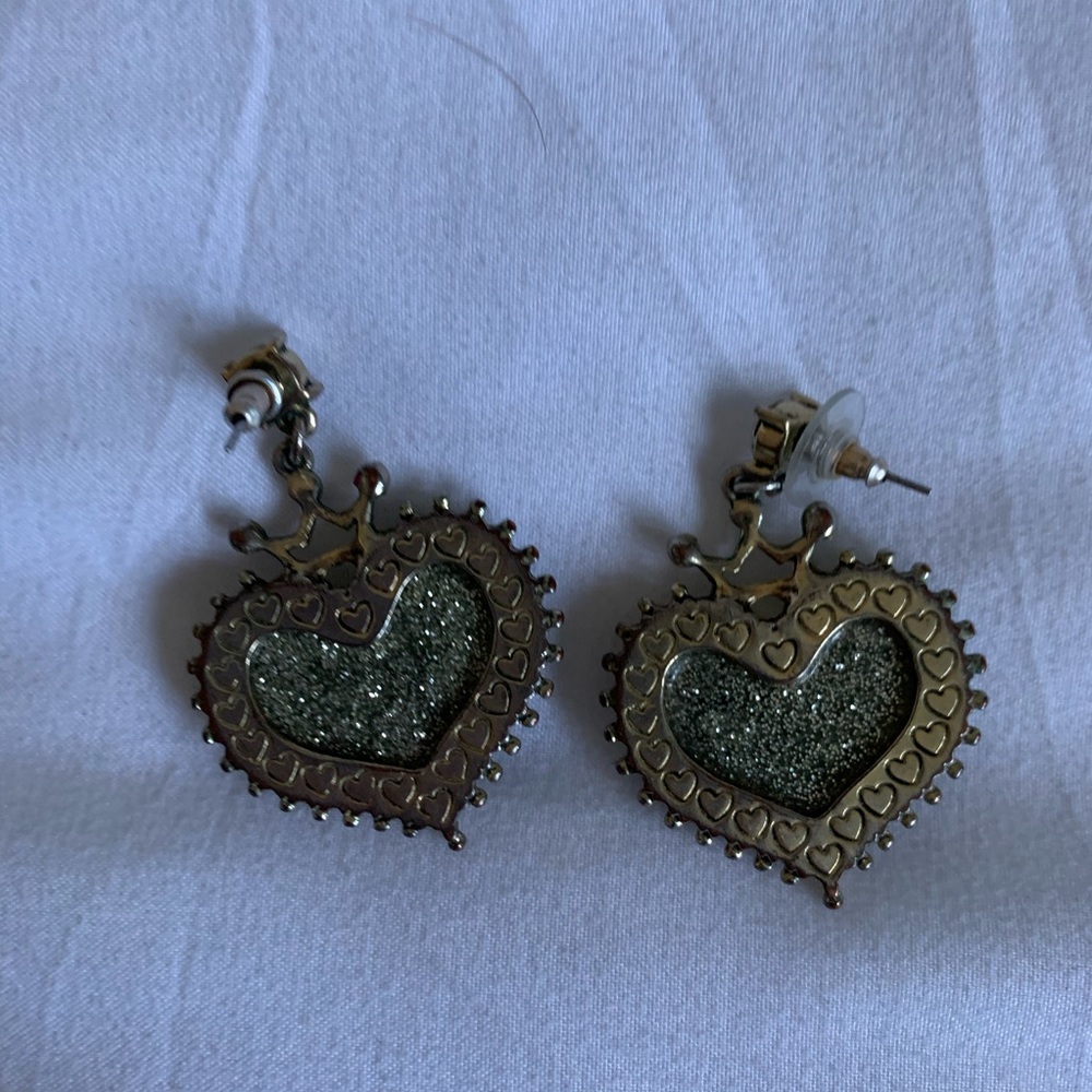betsey johnson earrings - Picture 3 of 3